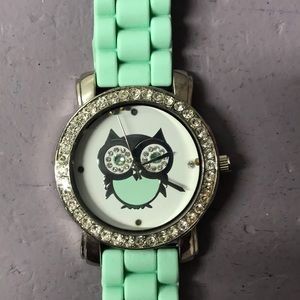 Cute owl watch